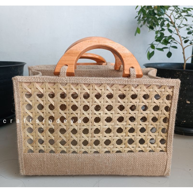 Tas Kotak Anyaman bambu Mika Mix kain Goni / Tas Ethnic Elegant / Tas Jute Burlap / Tas souvenir Ham