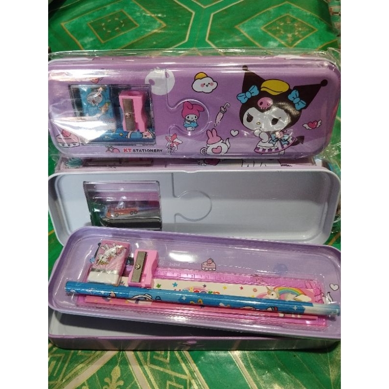 

Kotak pensil karakter Set