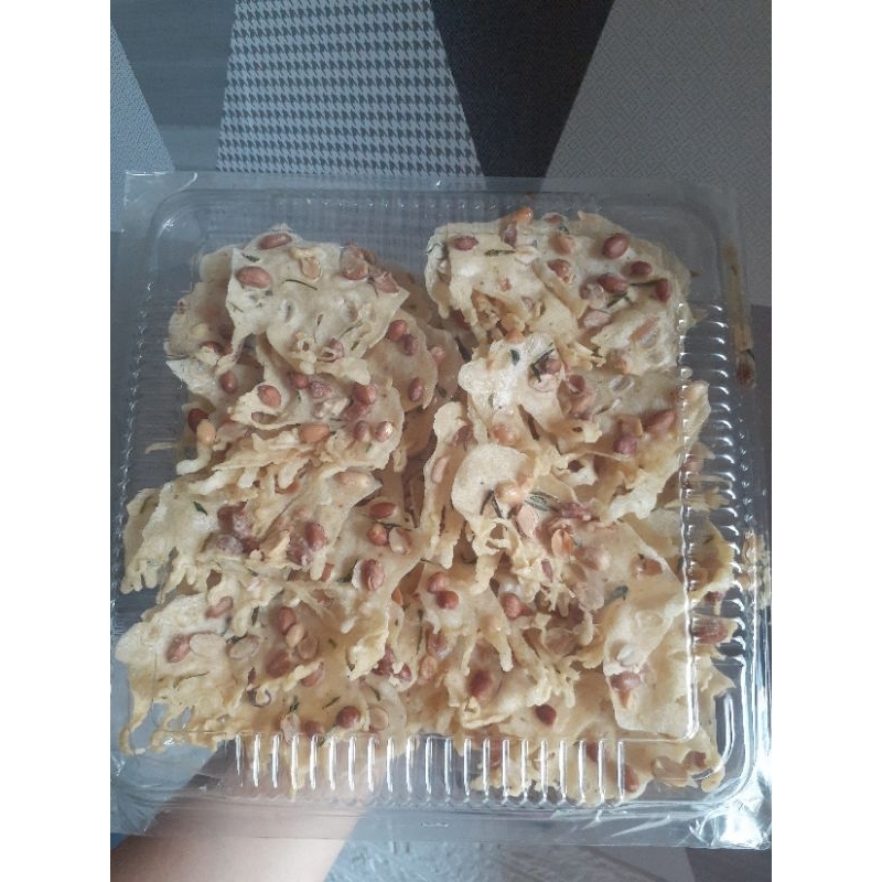 

Peyek