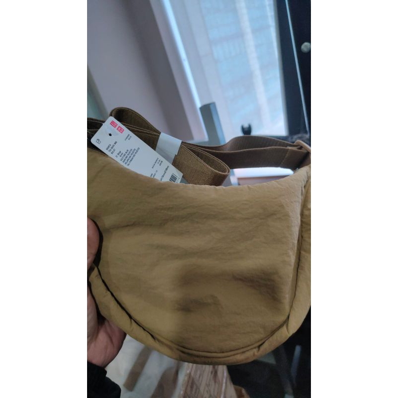 WAIST BAG UNIQLO tas pinggang wanita