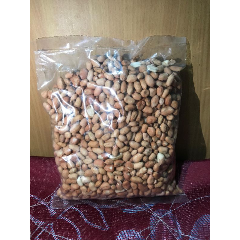 

KACANG KUPAS 500GR MENTAH