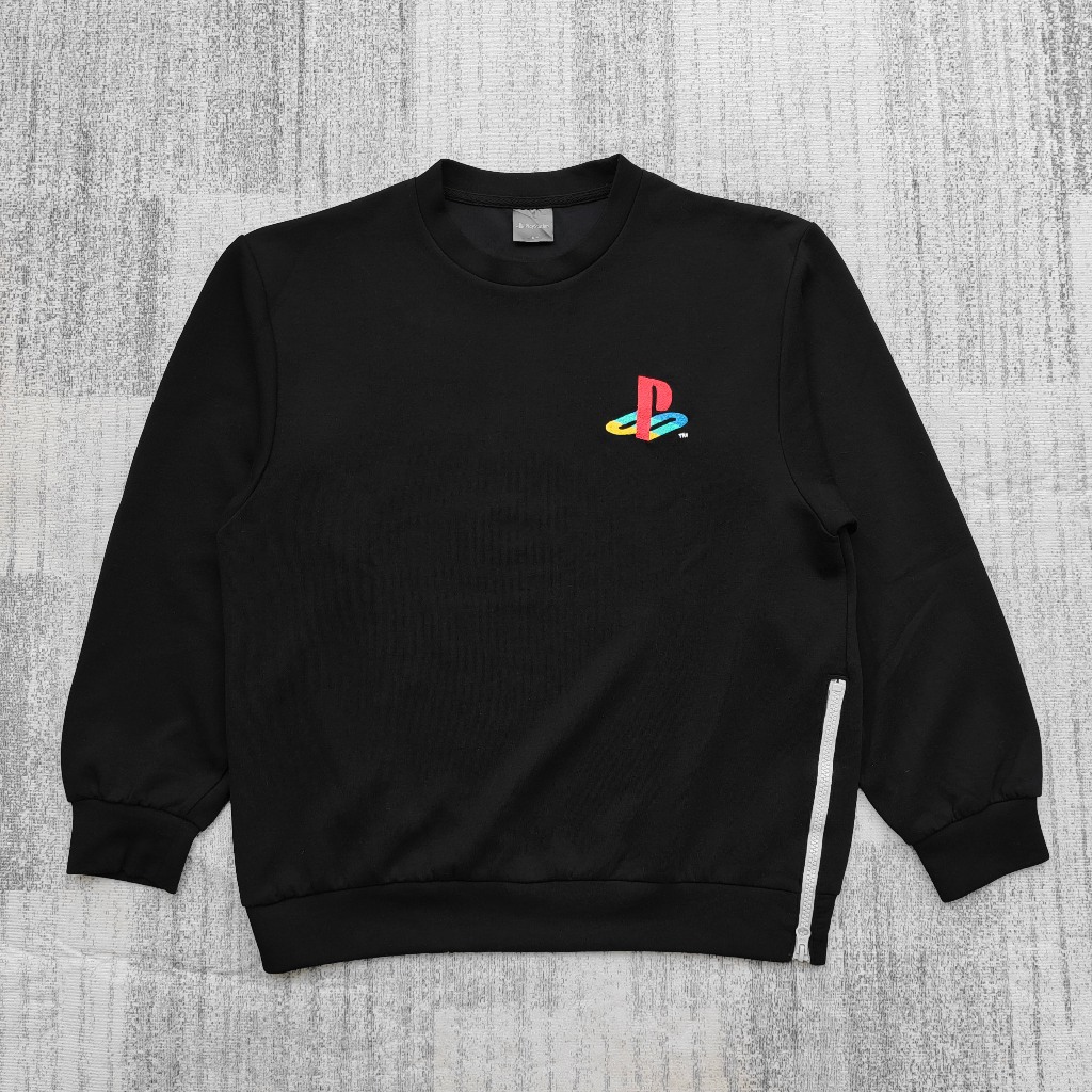 GU Uniqlo x PlayStation Sweatshirt Jaket Crewneck