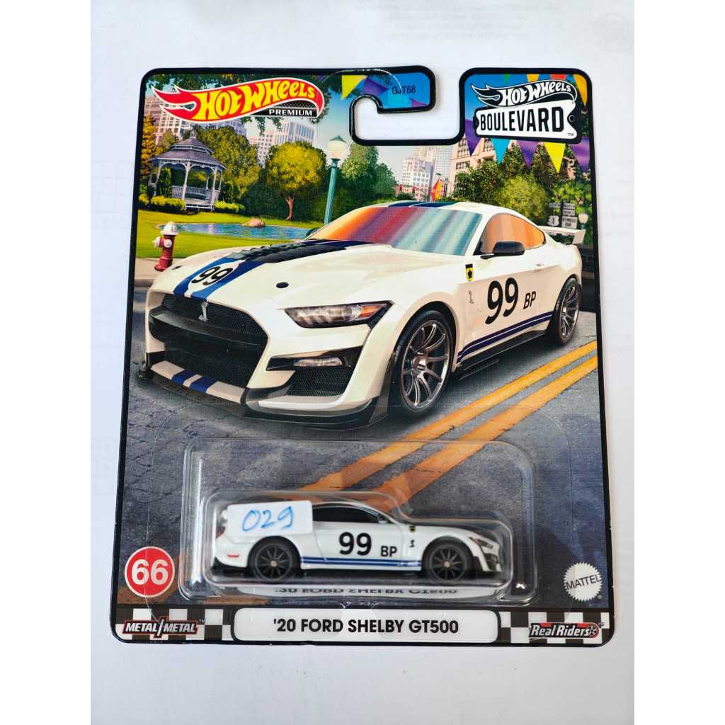 Hot Wheels - 20 Ford Shelby GT500 White Number 99 Boulevard Hot Wheels Premium