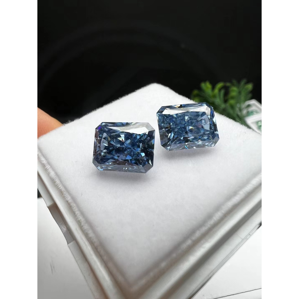 Original color Sapphire blue moissanite diamond GRA Certificate