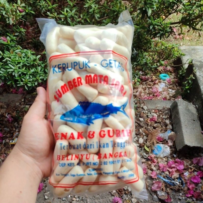 

Getas Ikan Tenggiri khas bangka Merk Sumber Mata Sari oleh oleh kerupuk snack cemilan keripik bangka