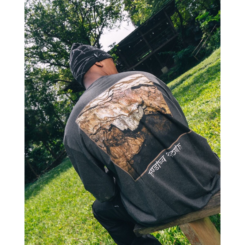 HUSTED YOUTH - CAVET DARK GREY LOONGSLEEVE