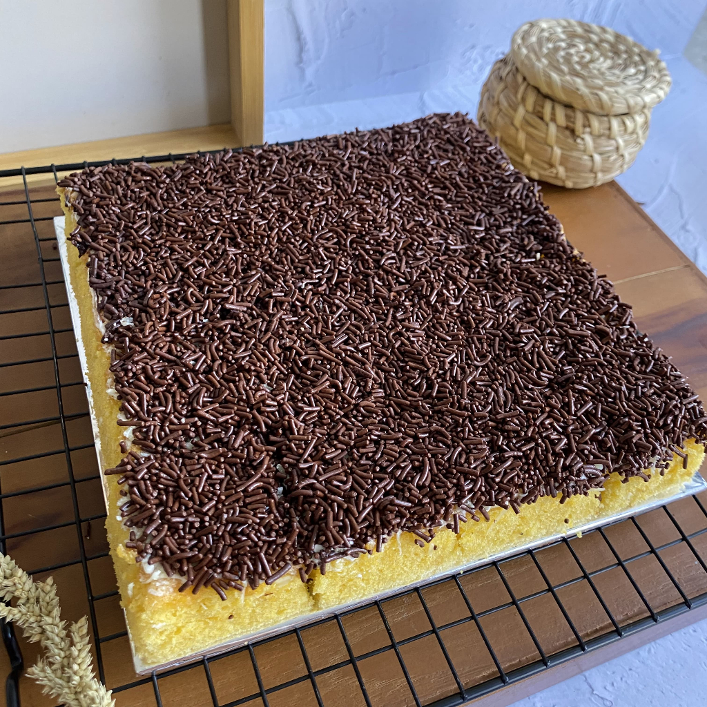 

Premium Bolu Jadul / Sponge Cake - FULL CHOCOLATE (20 x 20 cm)