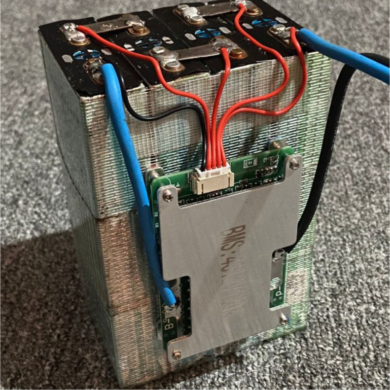 BATERAI LIFEPO4 22Ah 12V PLUS BMS/NON BMS