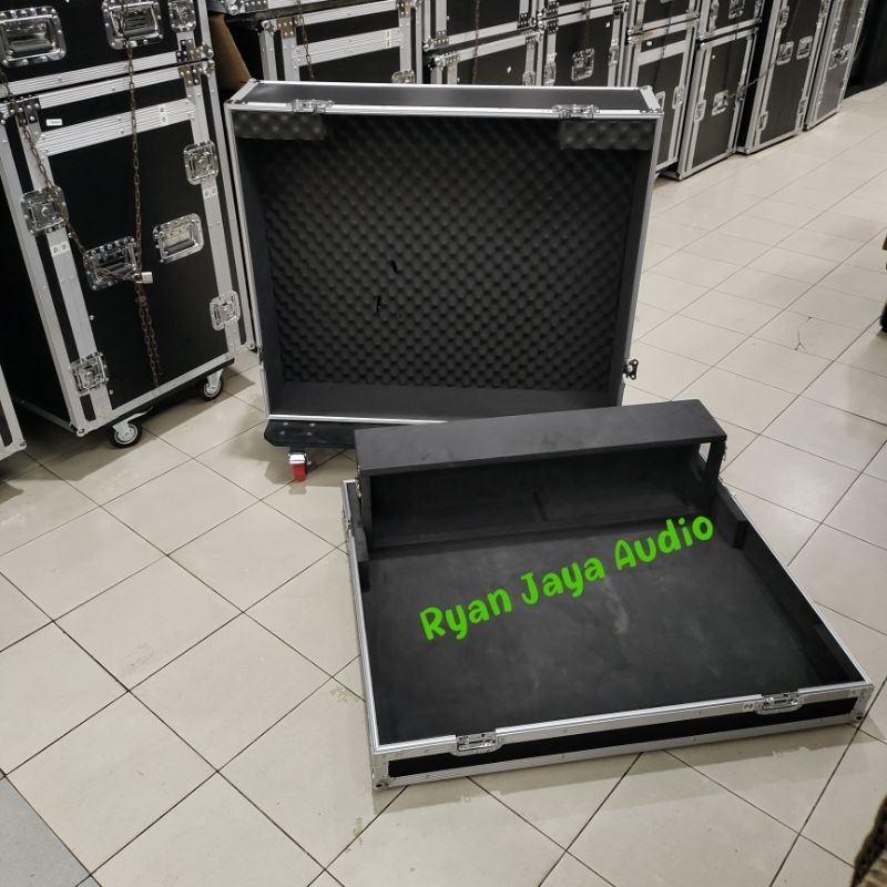 Hardcase Mixer Digital MIDAS M32 LIVE Kualitas Bagus