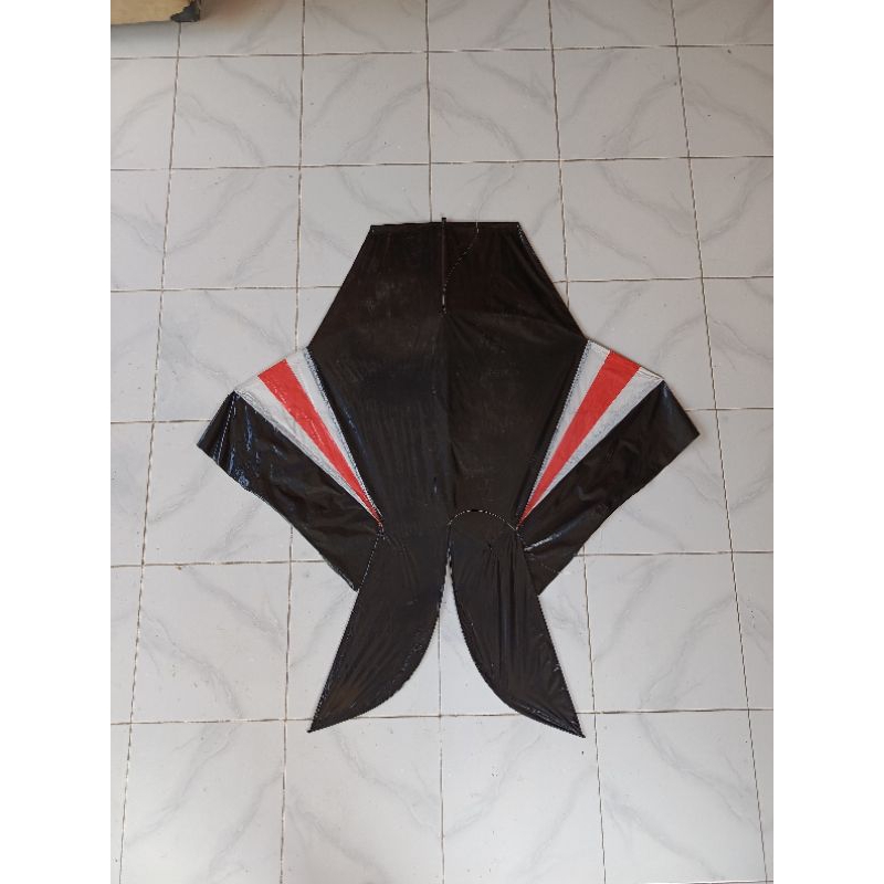 Layangan Cotek Belolong
