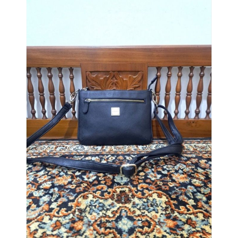 Tas sling bag sisley