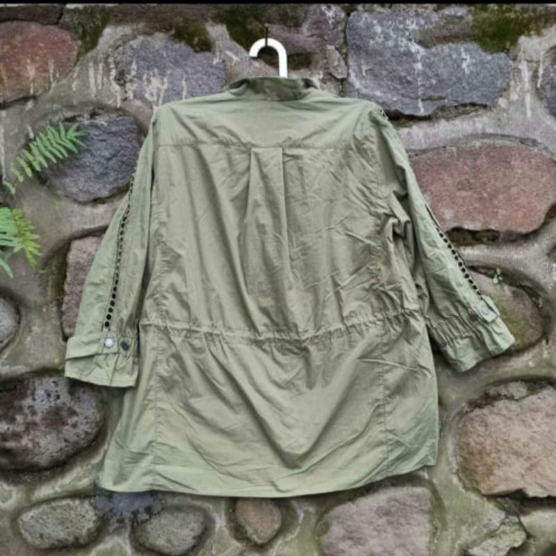 Jaket luaran brand chatelaine voyage