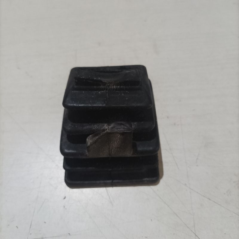 Karet Boot Perseneling Geely MK