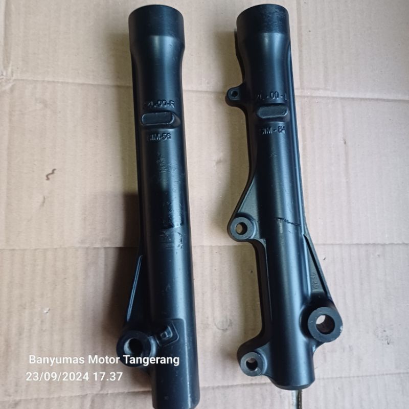batem tabung shock depan honda vario 125/150 2017 original