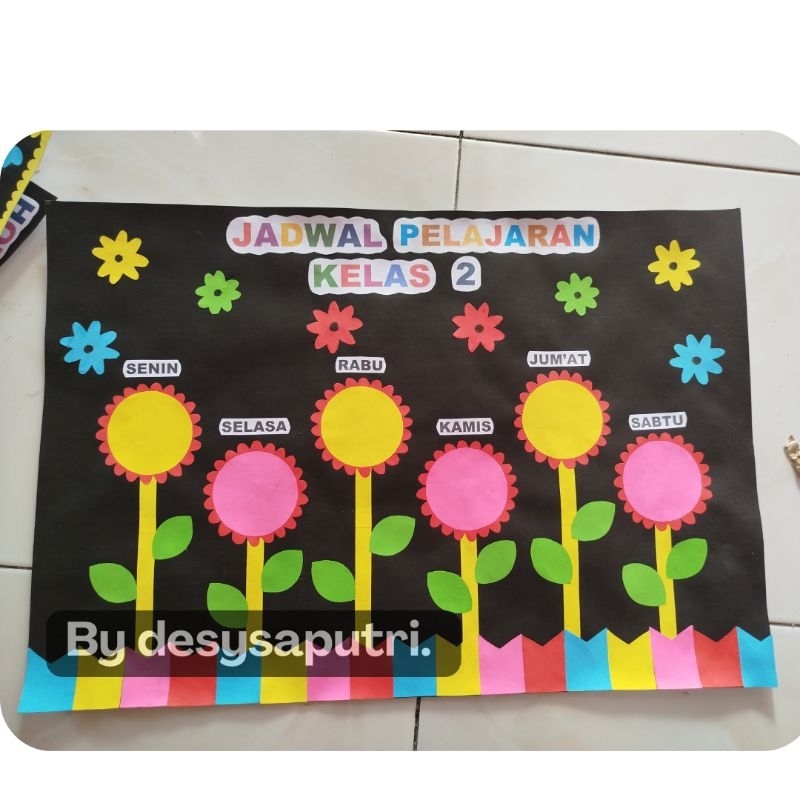 jadwal pelajaran untuk hiasan dinding kelas