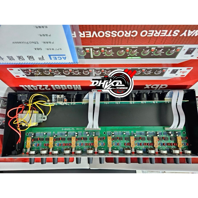 CROSSOVER DBX 224XL MACRO SUBWOOFER / Crossover Dbx 224xl komponen Macro Subwoofer / Crossover Dbx 2