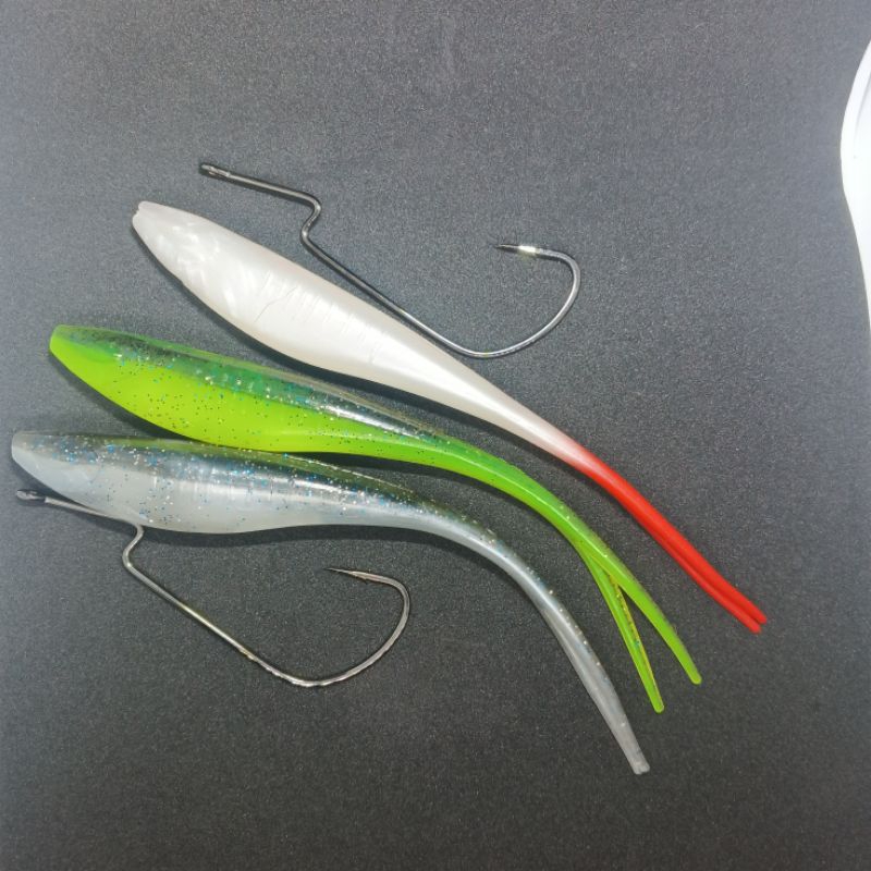 SOFTLURE SILENCER 18CM +HOOK 4XSTRONG