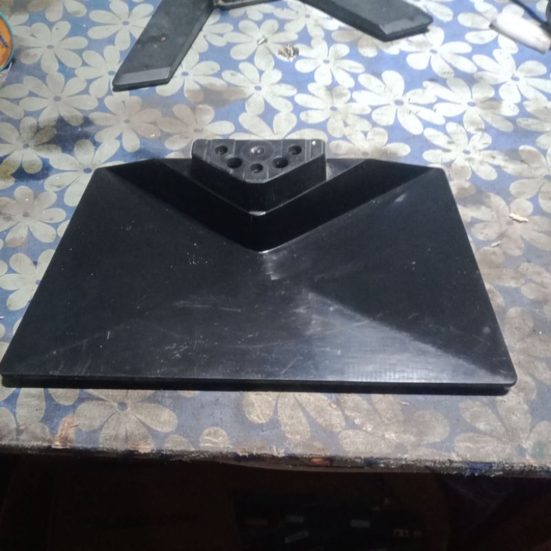 Kaki stand tv Sony 24ex430