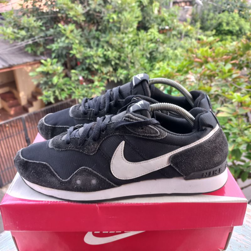 Sepatu nike venture runner size 43