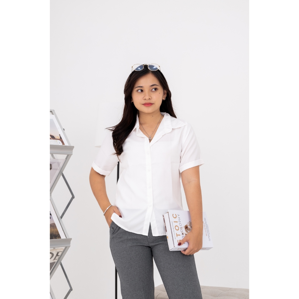 Kemeja Wanita Lengan Pendek Putih
