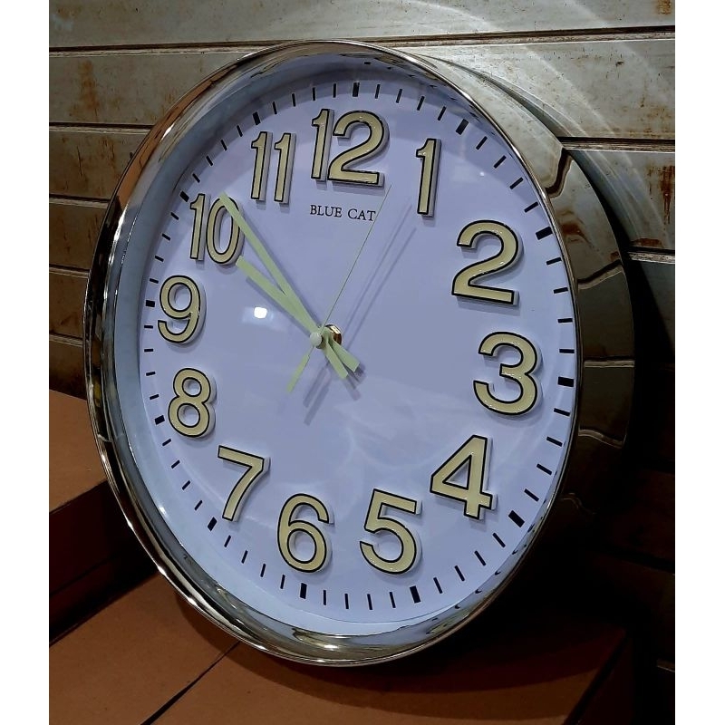 TERBARU Jam Dinding Blue Cat Glow In The Dark Putih
