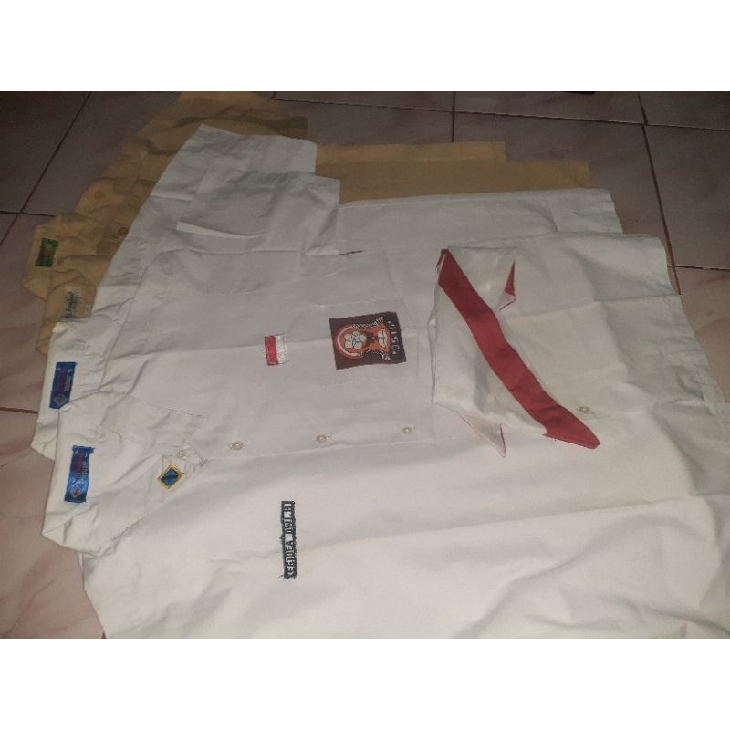 Seragam Sekolah SMP OSIS Pramuka Pria Wanita Take All