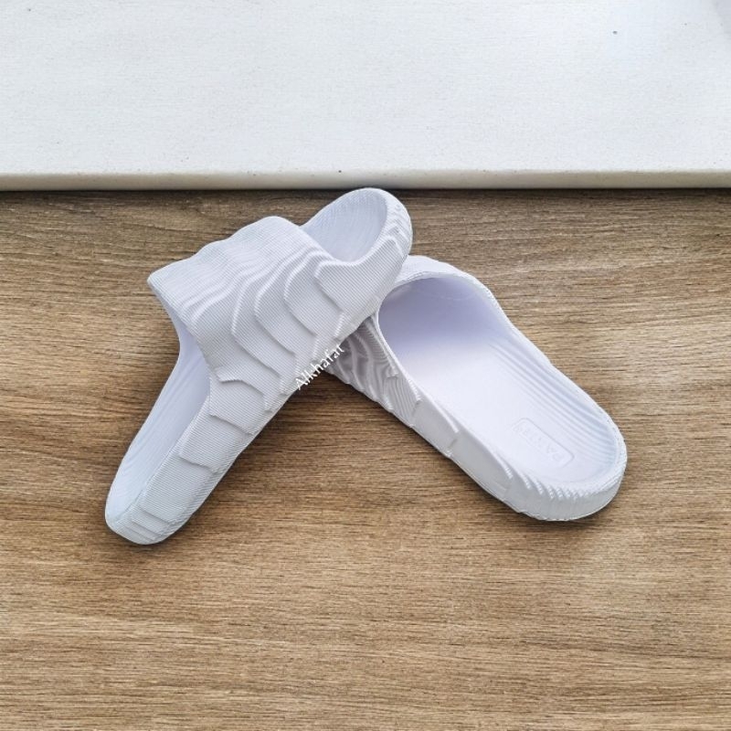 sandal slop pria wanita putih gosome