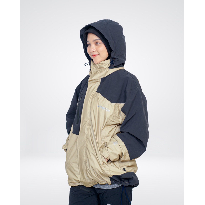 AVTECH - Jaket Windbreaker Waterproof Gorpcore Outdoor Gunung Camping Hujan Inner Polar - PILATUS