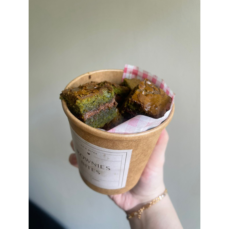 

Hazel match (matcha brownies)