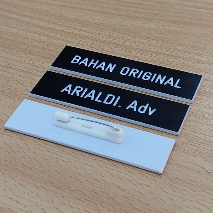 

HEMAT papan nama dada grafir bahan original nametag grafirukir original peniti