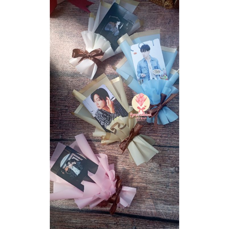 Freebies Kpop Bouquet BTS EXO TXT STRAY KIDS ENHYPEN BLACKPINK SEVENTEEN IVE SUJU NEW JEANS BUKET