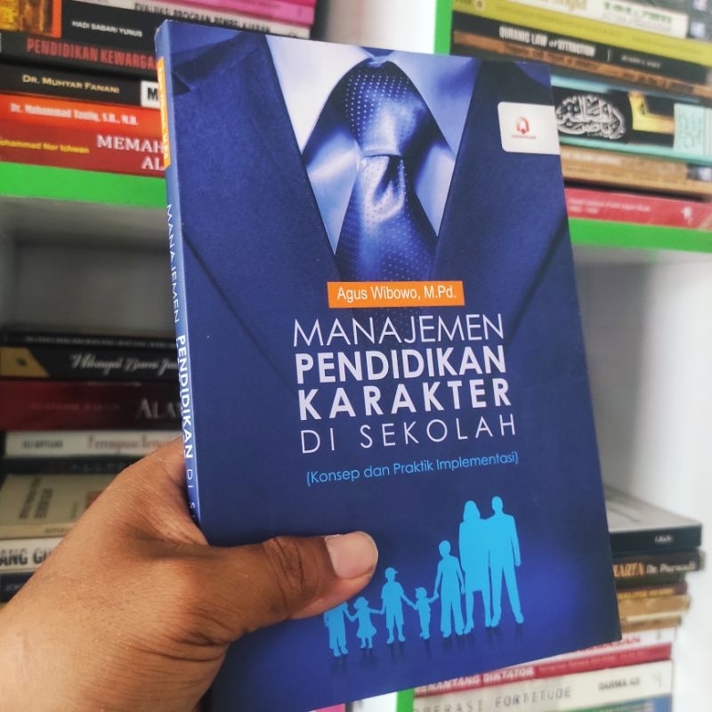 (ORI) buku manajemen pendidikan karakter di sekolah - Agus wibowo