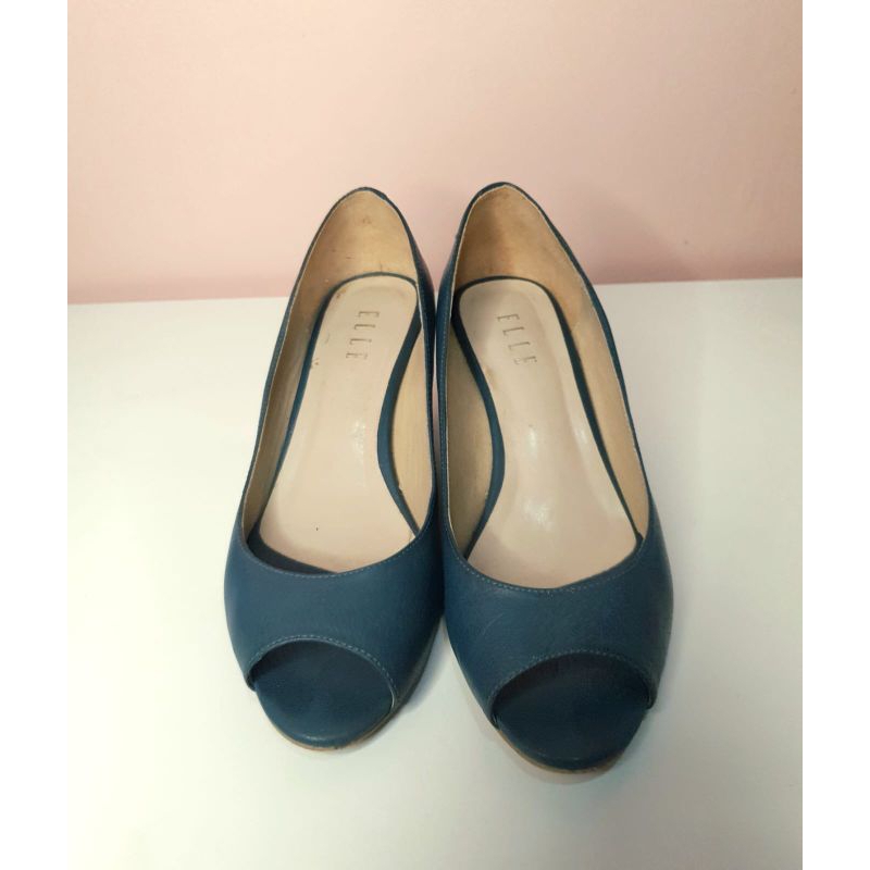 [PreLoved] Sepatu Wedges Elle