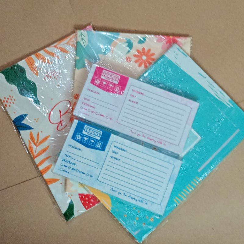 

Buku Olshop Plus Label Pengiriman Online Shop