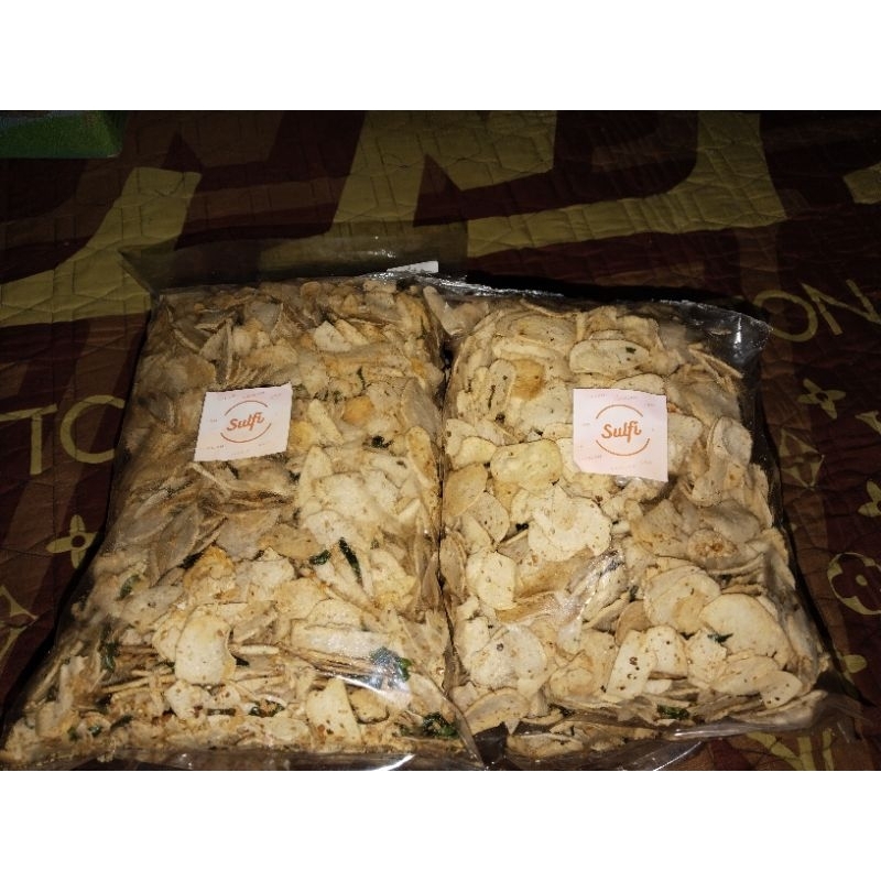 

basreng pedas daun jeruk/kriuk/cemilan ringan/kripik