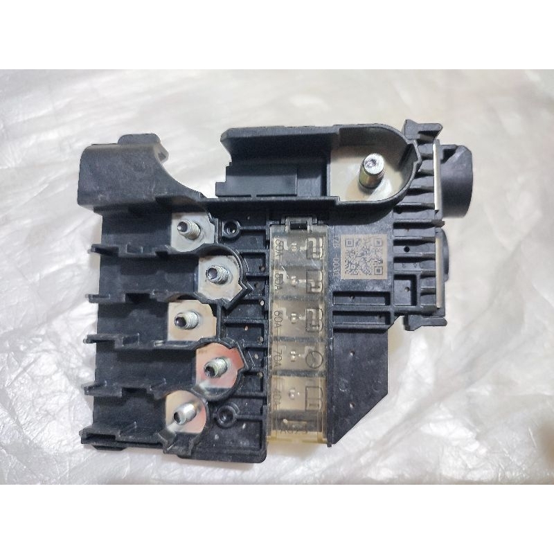 sekring aki honda hrv original