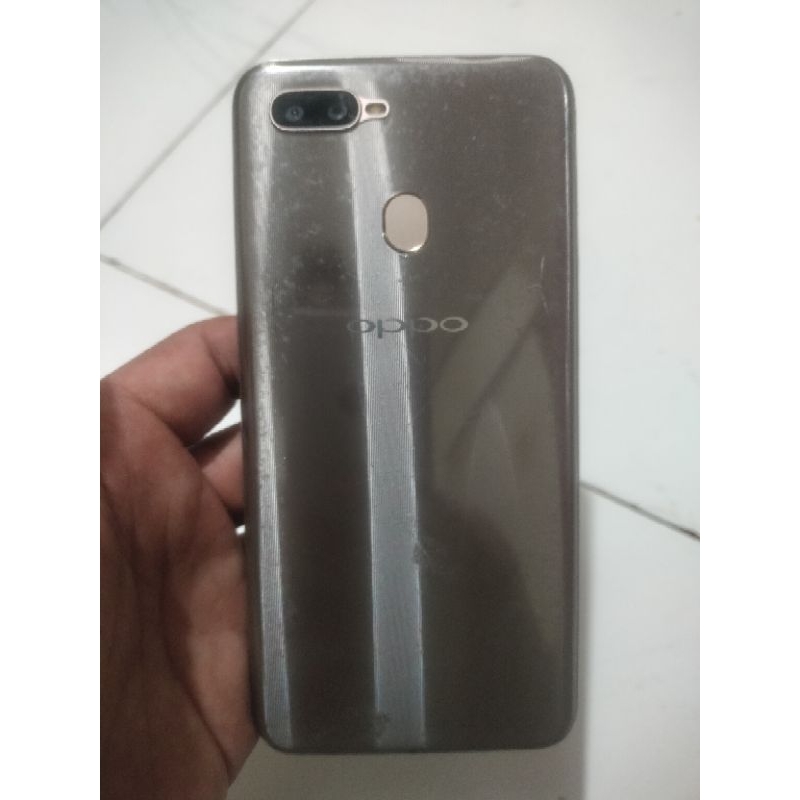Oppo A7 minus