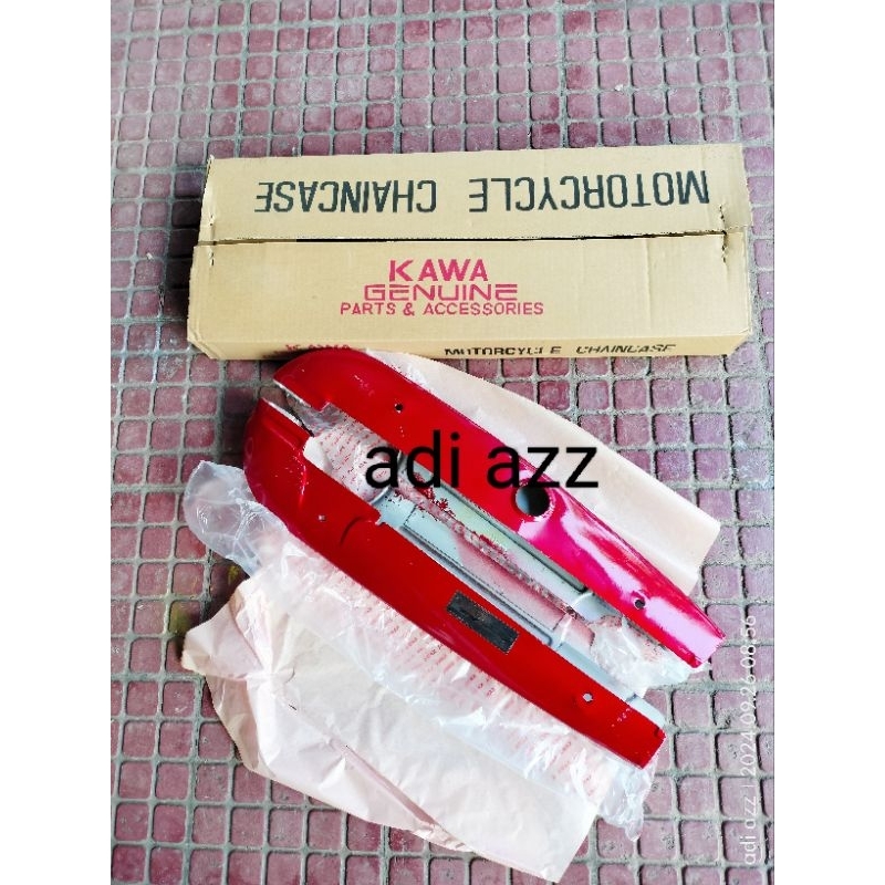 katengkas tutup cover rantai rante suzuki a100 a 100 warna merah kondisi baru nos