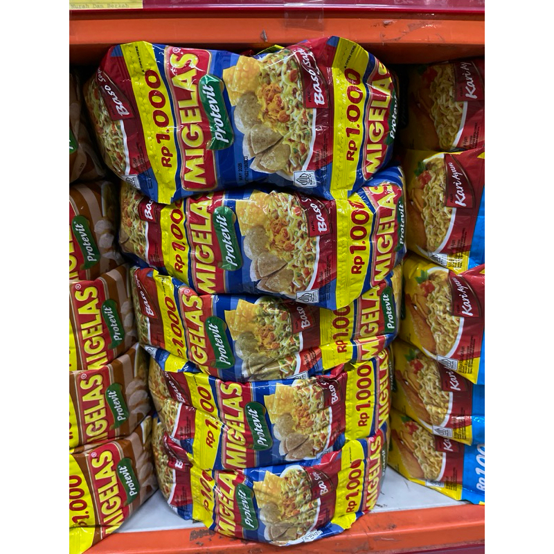 

Mie gelas 1Q isi 12 renceng