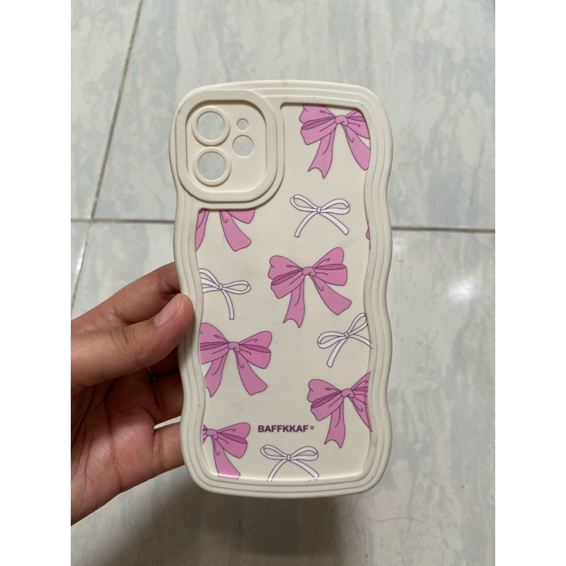 PRELOVED CASE IPHONE 11 PITA WAVE