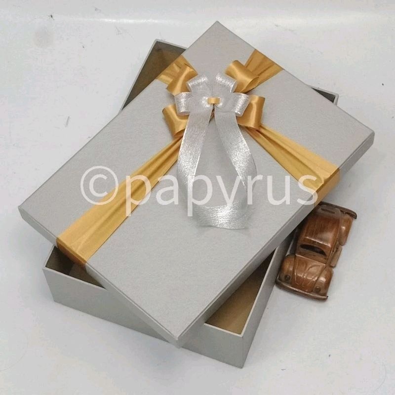 

PAPYRUS 25x35 Tinggi 1cm Kotak Kado Gift Box Hadiah KOTA KADO