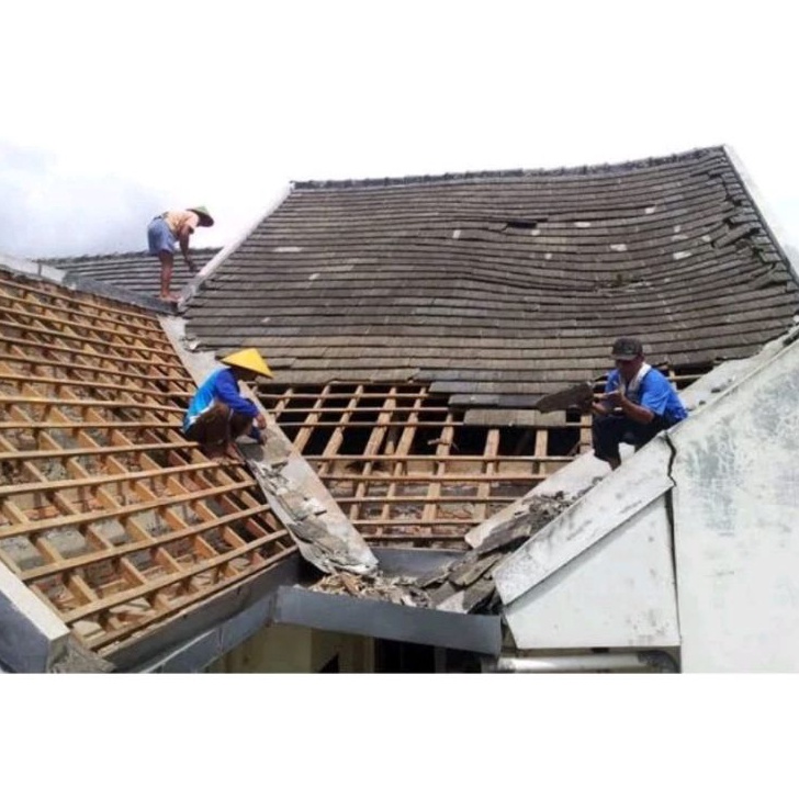 RANGKA ATAP BAJA RINGAN