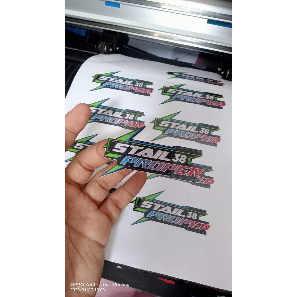 

STIKER DISTRO PRINT & CUT SUDAH LAMINASI DOF/GLOSY ANTI AIR LEMBARAN A4
