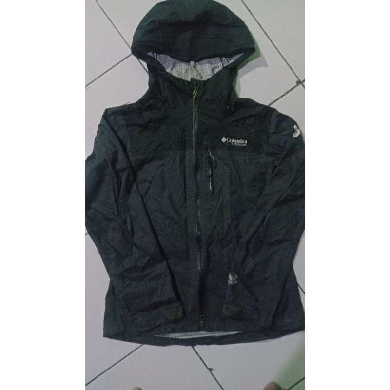 Columbia Gorpcore Jacket