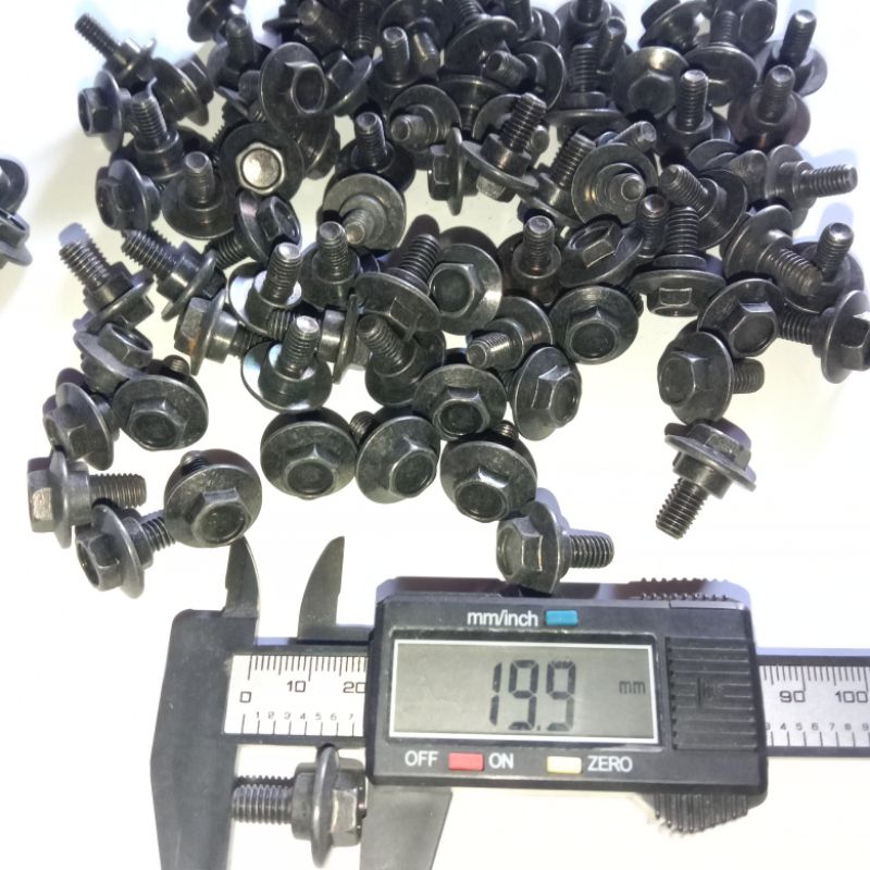 baut dek body bawah honda beat vario scoopy spacy