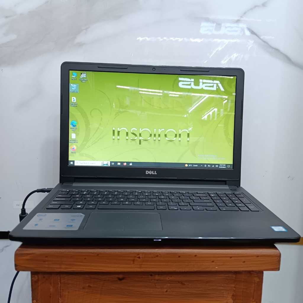 Dell Inspiron 15-3567 3000 Series (i5 - 7th Gen) Touchscreen