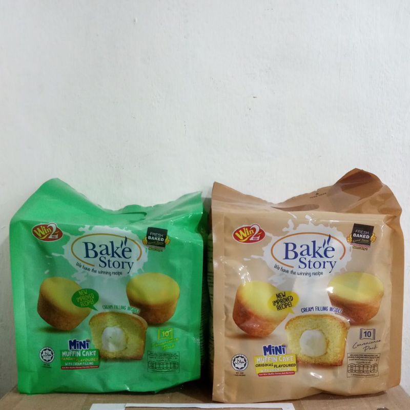 

Bake Story Win2 cream filing inside muffin cake pandan flavoured, original flavoured mini isi 10 pak