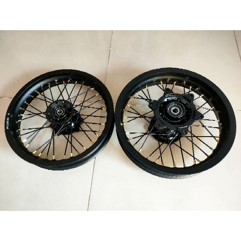 velg Honda CRF 150L ring 14 UK velg 215/250/14 plus cakram depan dan belakang.