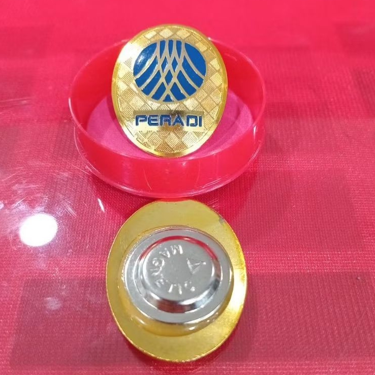 pin peradi kuningan oval sepuh emas berkualitas ~ magnet