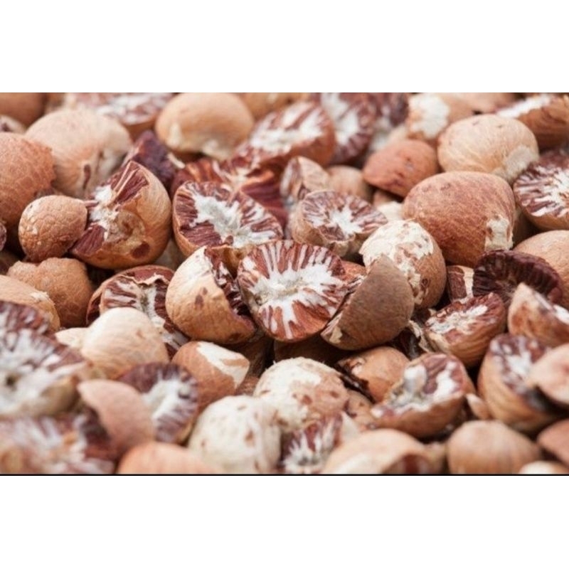 

buah pinang atau jambe kering - belah dua 1 kg